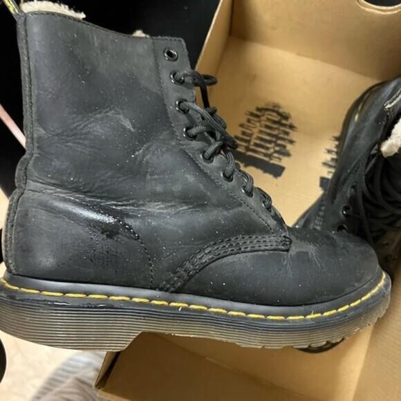 Dr Martin sheerling and leather women boots size 7 - Picture 5 of 9